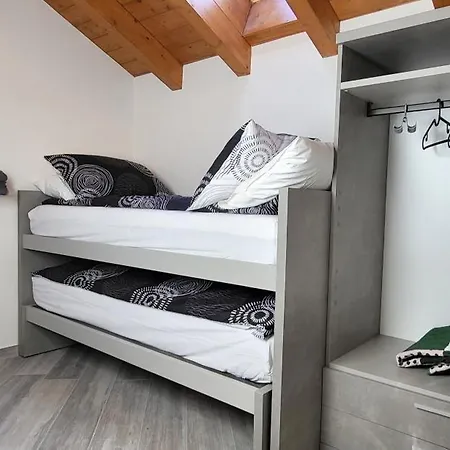 Casa Camoscio Piano 2 *