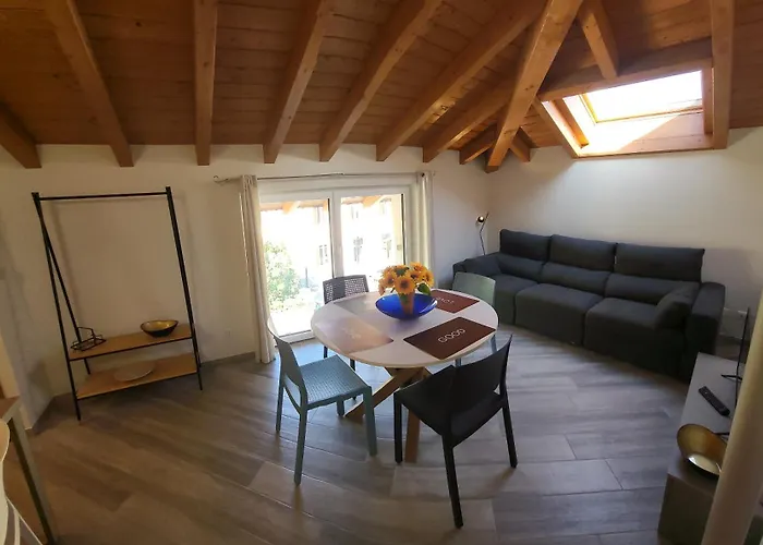 Casa Camoscio Piano 2 Apartman Cannobio